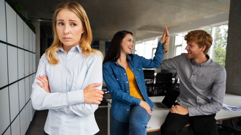 Kako se nositi sa ženskom rivalitetom na radnom mestu?